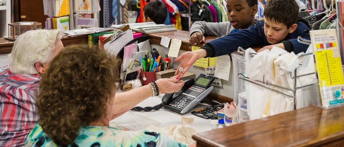 #1.5 - Visit of The Center of Compassion - Olivet Academy Students Shopping at the Thrift Store 3